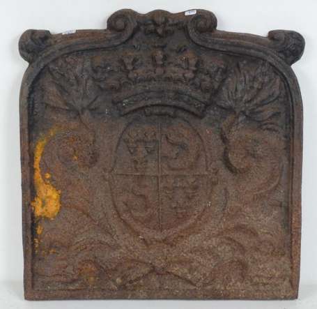 Plaque de cheminée en fonte moulée d'armes à 