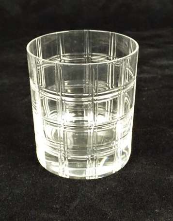 CHRISTIAN DIOR - 7 verres à whisky en cristal 