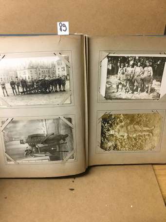 Militaria - Album d'env. 100 Cartes photos - 