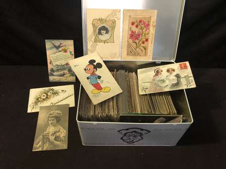 Fantaisie et illustrateurs - Une Boite d'environ 