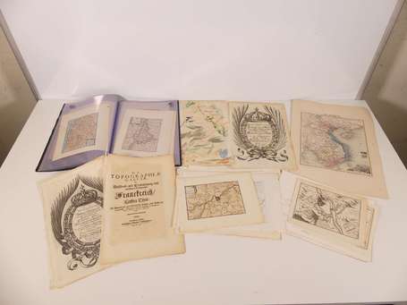 [CARTES] - Lot d'une trentaine de planches, 