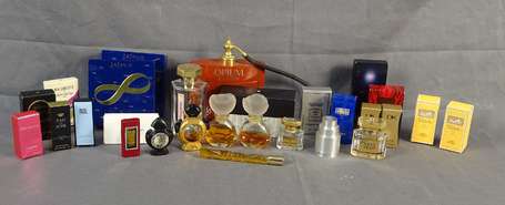 Divers parfumeurs : environ 30 miniatures dont 