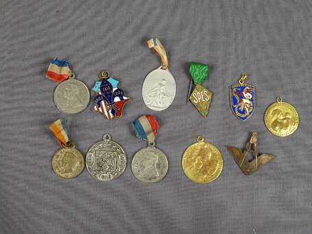 divers - Lot de médailles et insignes dont  les 