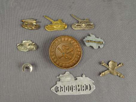 France - Lot d'insignes des chars de combat 