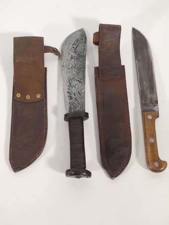 2 couteaux machettes de 37 cm - avec fourreau cuir