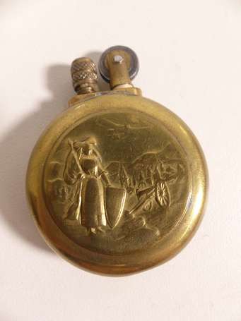 14/18 - Art du poilu - Briquet rond 