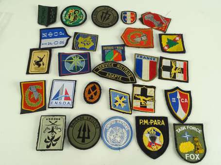 FR - 18 insignes tissus divisions, opérations et 