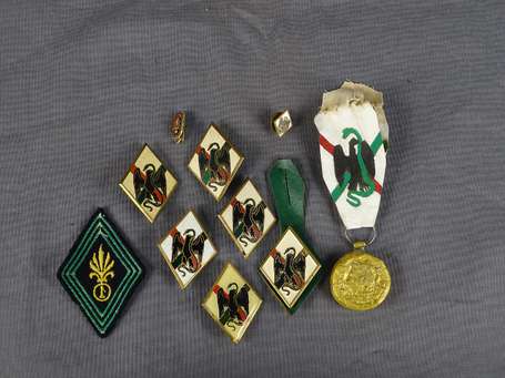 FR- Légion - Lot d'insignes du 1 REI, différentes 