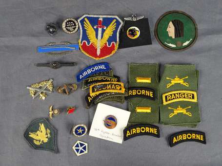 US - Lot d'insignes Air force essentiellement , 