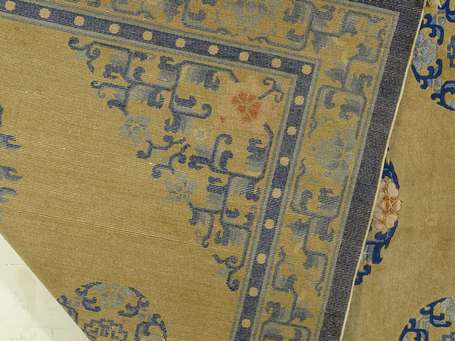 Tapis Chinois (chaîne, trame et velours en liane),