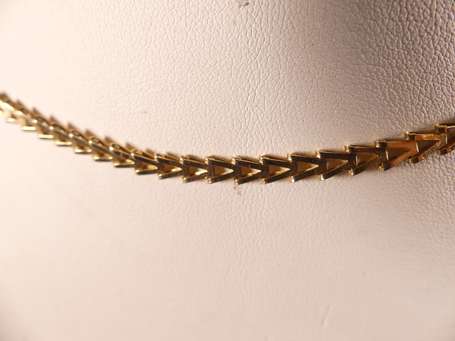 Chaine en or jaune 18K (750°/00) maille épi, 