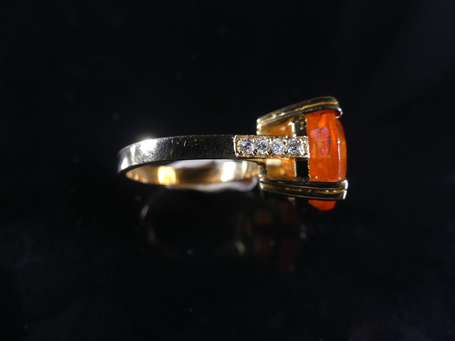 Bague en or jaune 18K (750°/00) sertie griffes 