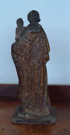 Vierge à l'enfant Sujet en bois sculpté polychrome
