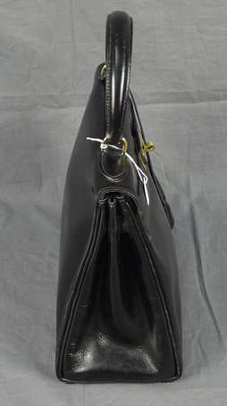 HERMES - Sac à main Kelly 28 cm en box noir, 