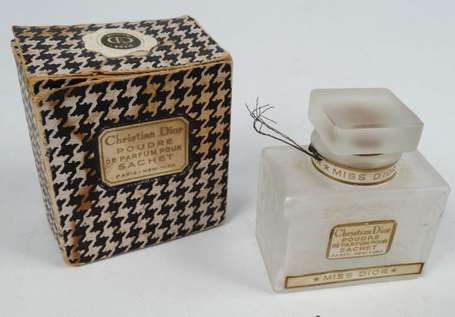 Ancien flacon de poudre de parfum Christian Dior 