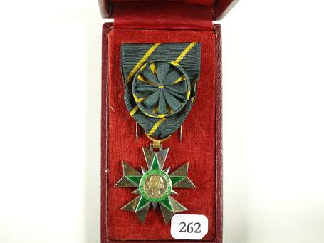 Mil - Médaille du Mérite combattant en boite