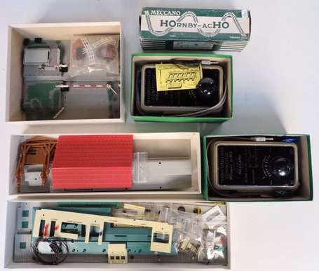 Hornby ho - Lot en boite comprenant : passage a 