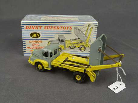 Dinky toys France- Unic multibenne , éclats sur 