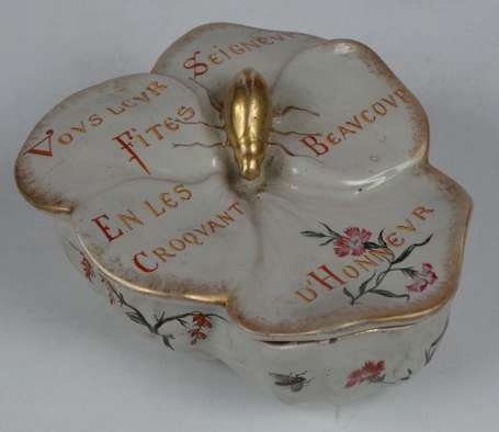 Bonbonnière fleur en faïence émaillée crème, elle 