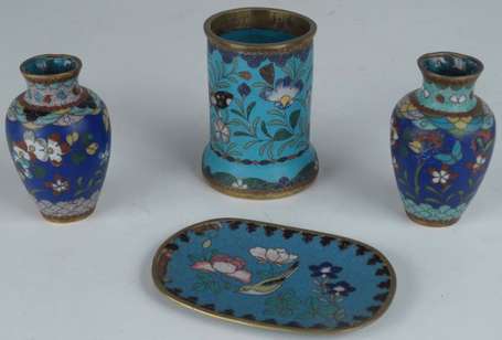 Paire de petits Vases blustre Ern émail cloisonné 