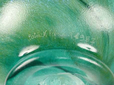 LEPAGE Patrick (1949-2015), vase boule  en verre 