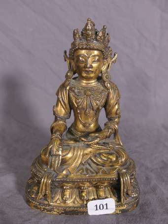 CHINE, Epoque MING (1368-1644) - Statuette de 