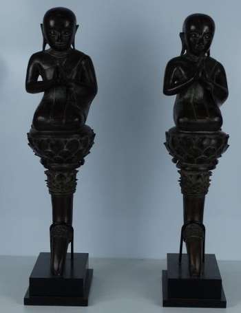 Paire d'adorants en bronze Birmanie Fin XVIIIè 