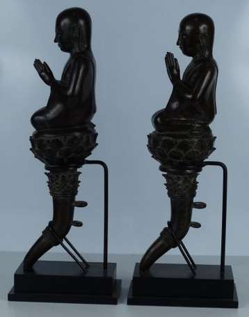 Paire d'adorants en bronze Birmanie Fin XVIIIè 