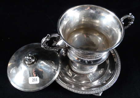 Sucrier couvert en argent 1819-1838, souligné 