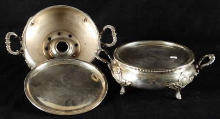 Paire de chauffe-plats en métal argenté reposant 