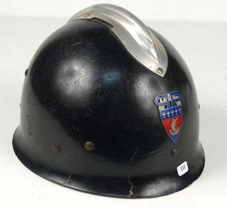 Casque de police avec insigne de Paris 