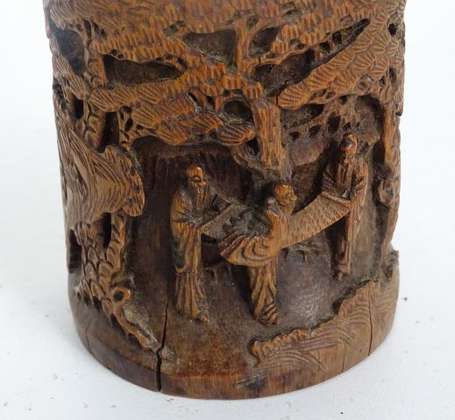 CHINE - Trois porte-pinceaux en bambou sculpté, à 