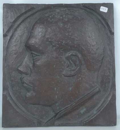 Janthial L. XXè S. Profil d'homme bas relief en 