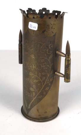 14/18 - Obus décoré en forme de vase , mars 1917  