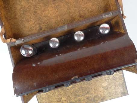 Phal Poste batterie à 4 lampes. En l'état