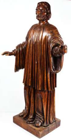 Figure de Christ sujet en bois sculpté. XVIIIè S. 