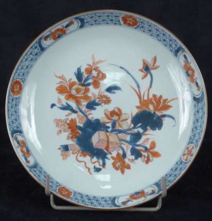 Assiette calotte En porcelaine, décor d'une 