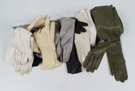 Lot de gants en cuir dentelle et tissu dont 