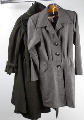 YVES SAINT LAURENT- Robe-manteau en drap de laine 