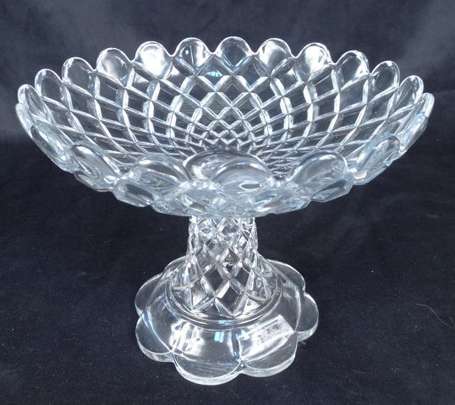 BACCARAT - Grande coupe sur pied en cristal modèle