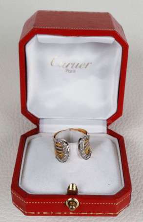 Cartier - Bague logo de Cartier, trois ors, les 