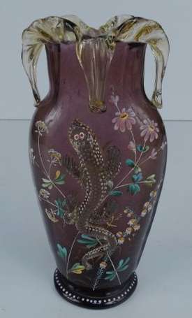 Vase en verre brun émaillé de fleurs, application 