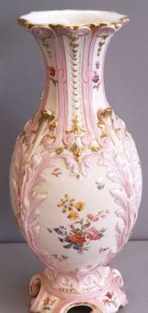Sarreguemines. Grand vase balustre à col évasé en 