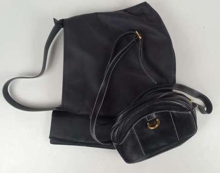 LANCEL - 2 sac noirs, l'un en cuir, l'autre en 