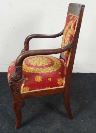 Fauteuil en acajou et placage d'acajou, les 