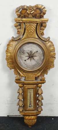 Baromètre-thermomètre en bois doré, la platine de 