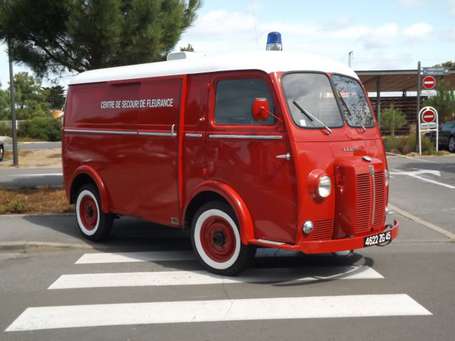 VSAP AMBULANCE Peugeot Année : 1964 DS-074-GP Type