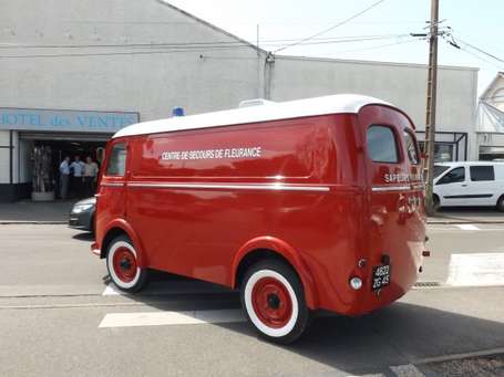 VSAP AMBULANCE Peugeot Année : 1964 DS-074-GP Type