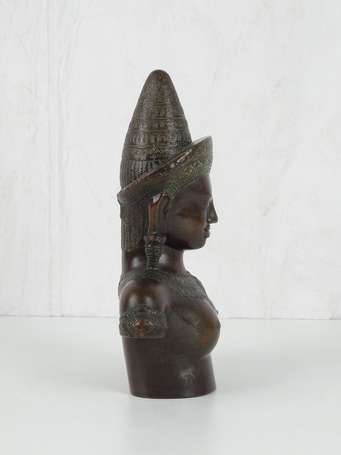 KHMER Buste de divinité en bronze XX éme H. 29 cm