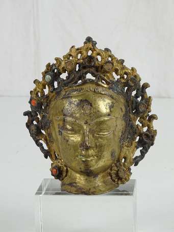 TIBET Tête tibet de divinité en bronze orné de 